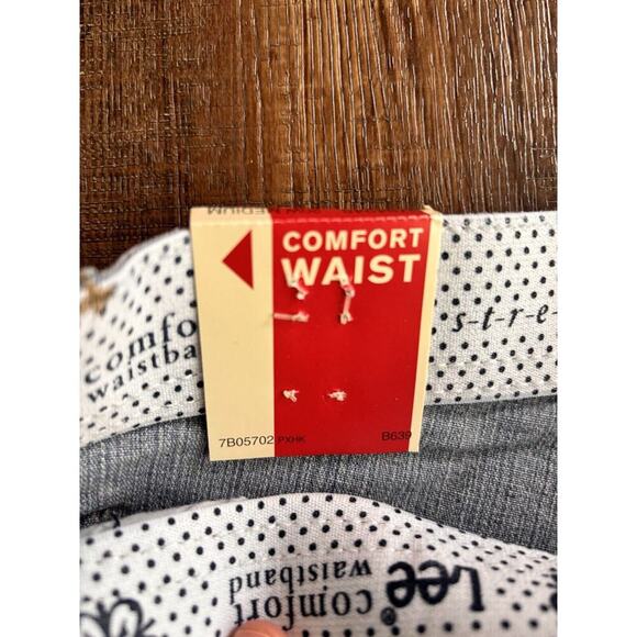 NWT Lee Just Below The Waist Bermuda Womens 20W Jean Shorts Womens - Picture 6 of 9